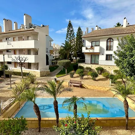 Bonito Con Piscina Y Jacuzzi Apartment